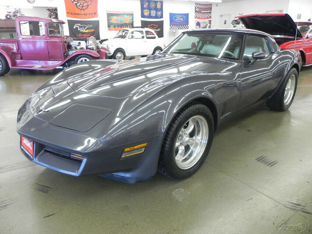 1981 Gray Chevrolet Corvette Coupe