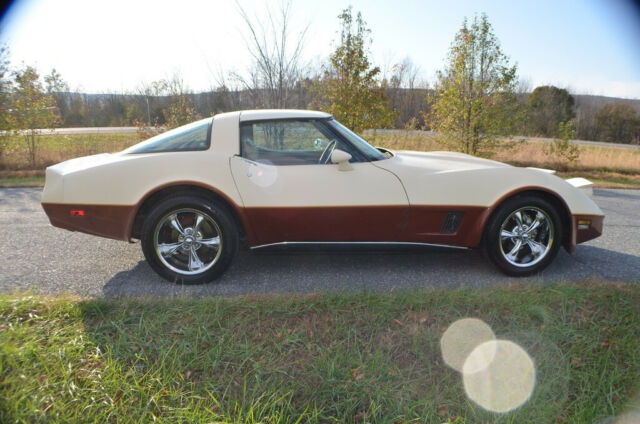 1981 Tan Chevrolet Corvette