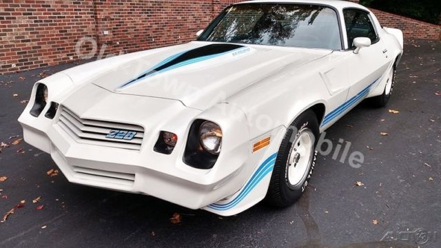 1981 White Chevrolet Camaro