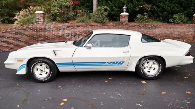 1981 White Chevrolet Camaro