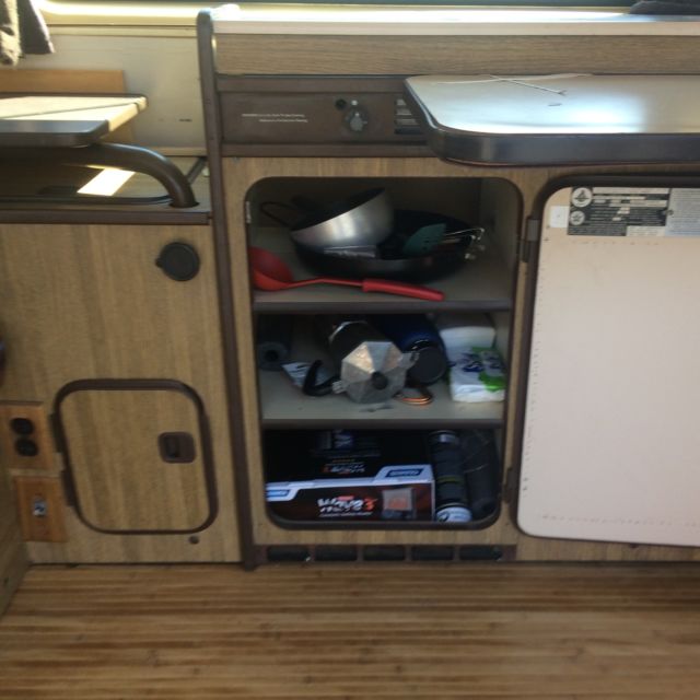 1981 yellow Volkswagen Bus/Vanagon