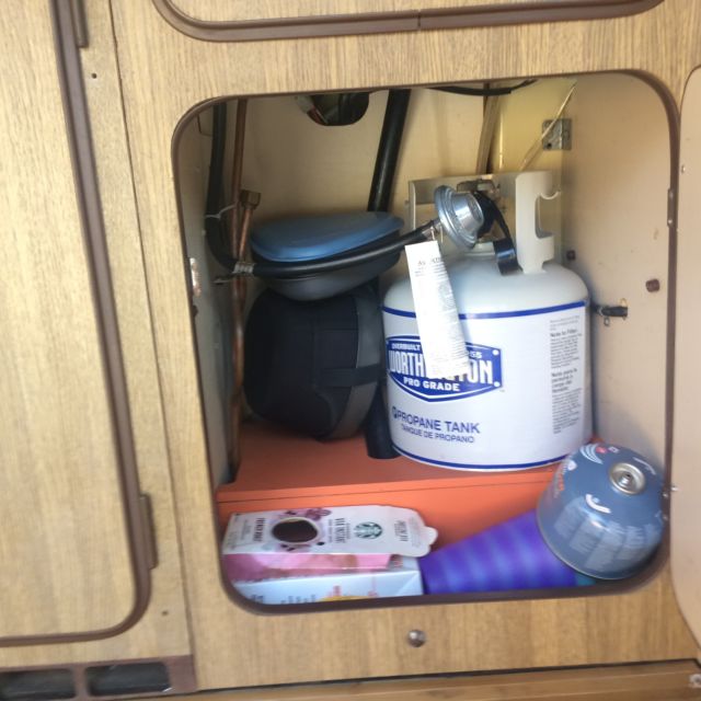 1981 yellow Volkswagen Bus/Vanagon