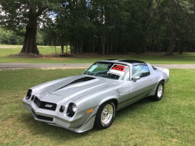 1981 Silver Chevrolet Camaro Coupe