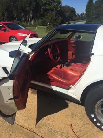 1981 White Chevrolet Corvette