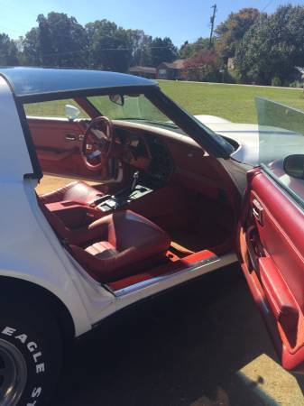 1981 White Chevrolet Corvette