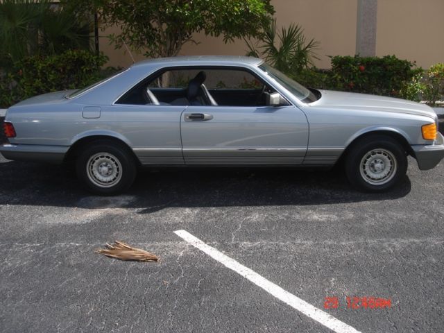 1982 Blue Mercedes-Benz 300-Series Coupe