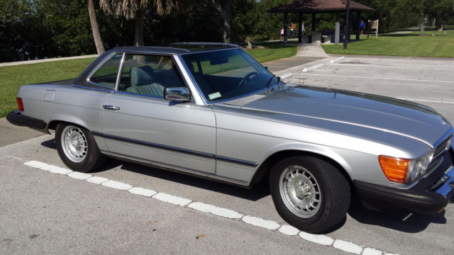 1982 Silver Mercedes-Benz SL-Class Convertible