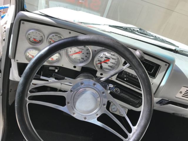 1982 White Chevrolet C-10