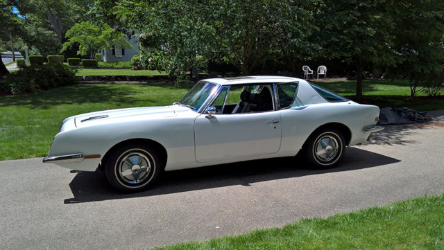 1982 White Studebaker Avanti II Coupe