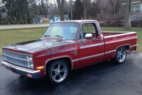 1982 Red Chevrolet C-10