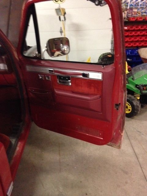 1982 Red Chevrolet C-10