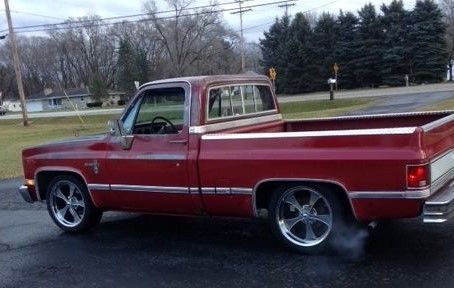 1982 Red Chevrolet C-10