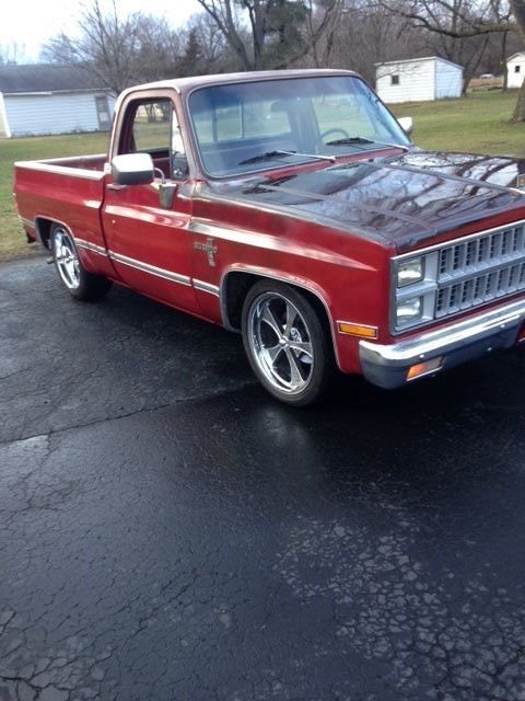 1982 Red Chevrolet C-10