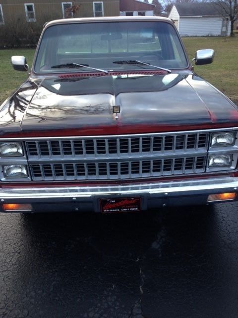 1982 Red Chevrolet C-10