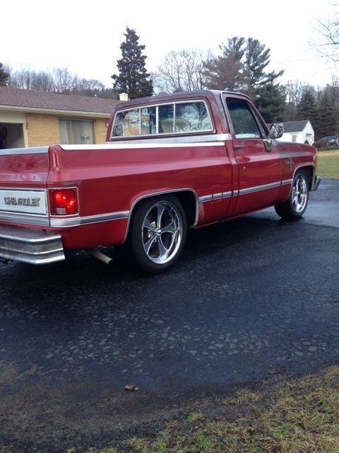 1982 Red Chevrolet C-10