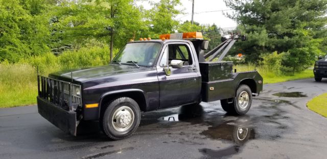 1982 Black Chevrolet Silverado 3500 Cab Chassis Tow Truck