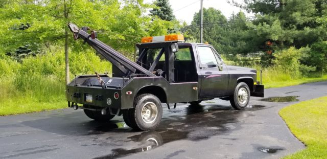 1982 Black Chevrolet Silverado 3500 Cab Chassis Tow Truck