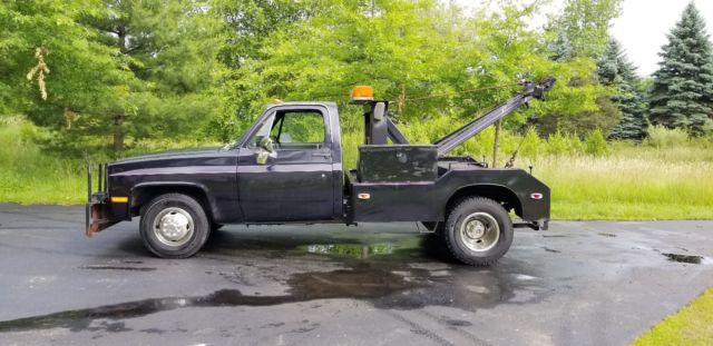 1982 Black Chevrolet Silverado 3500 Cab Chassis Tow Truck