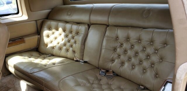 1982 Cadillac Fleetwood Coupe