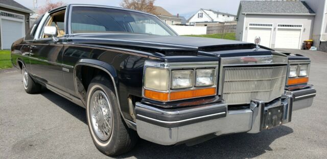 1982 Cadillac Fleetwood Coupe