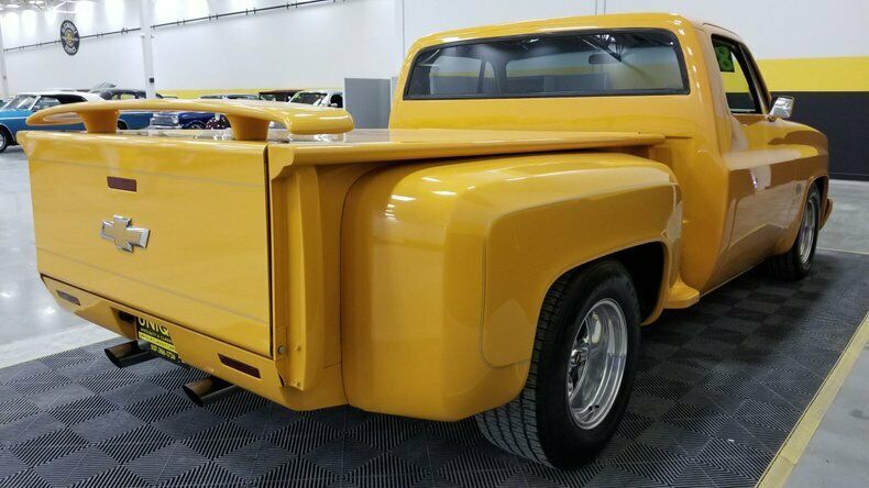 1982 Yellow Chevrolet C10 Pickup (Truck)