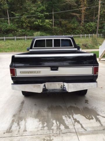 1982 Black Chevrolet C-10 Standard Cab Pickup