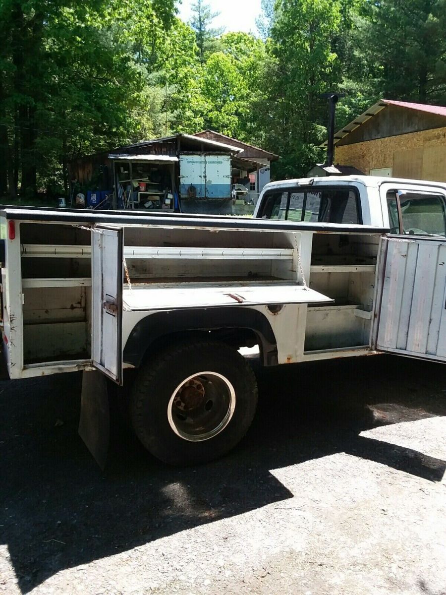 1982 White Chevrolet C30 Pickup