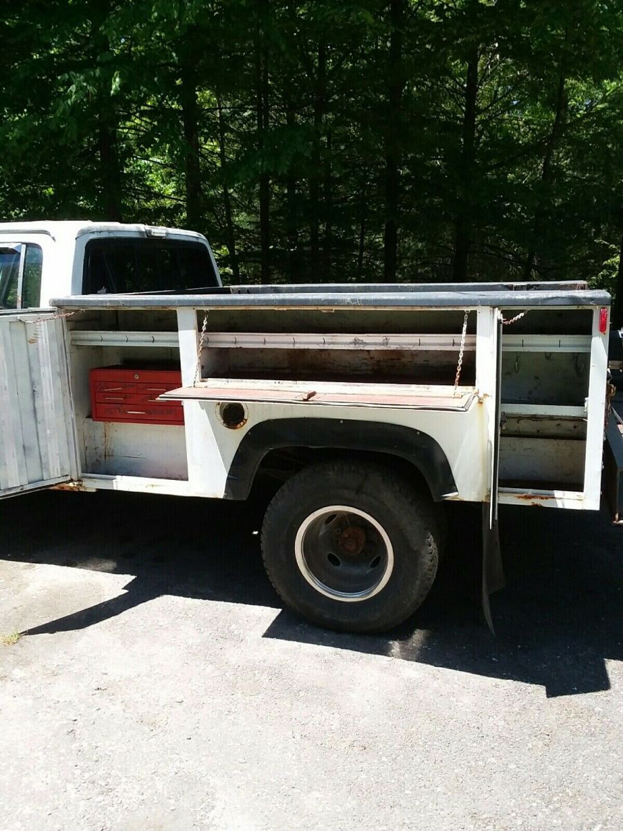 1982 White Chevrolet C30 Pickup