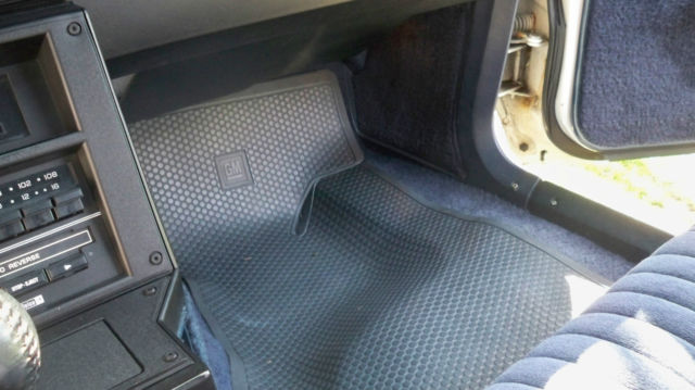 1982 White Chevrolet Camaro Coupe