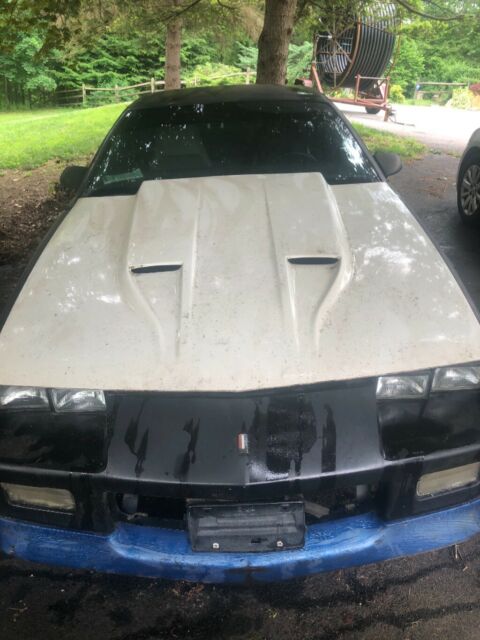 1982 Black Chevrolet Camaro