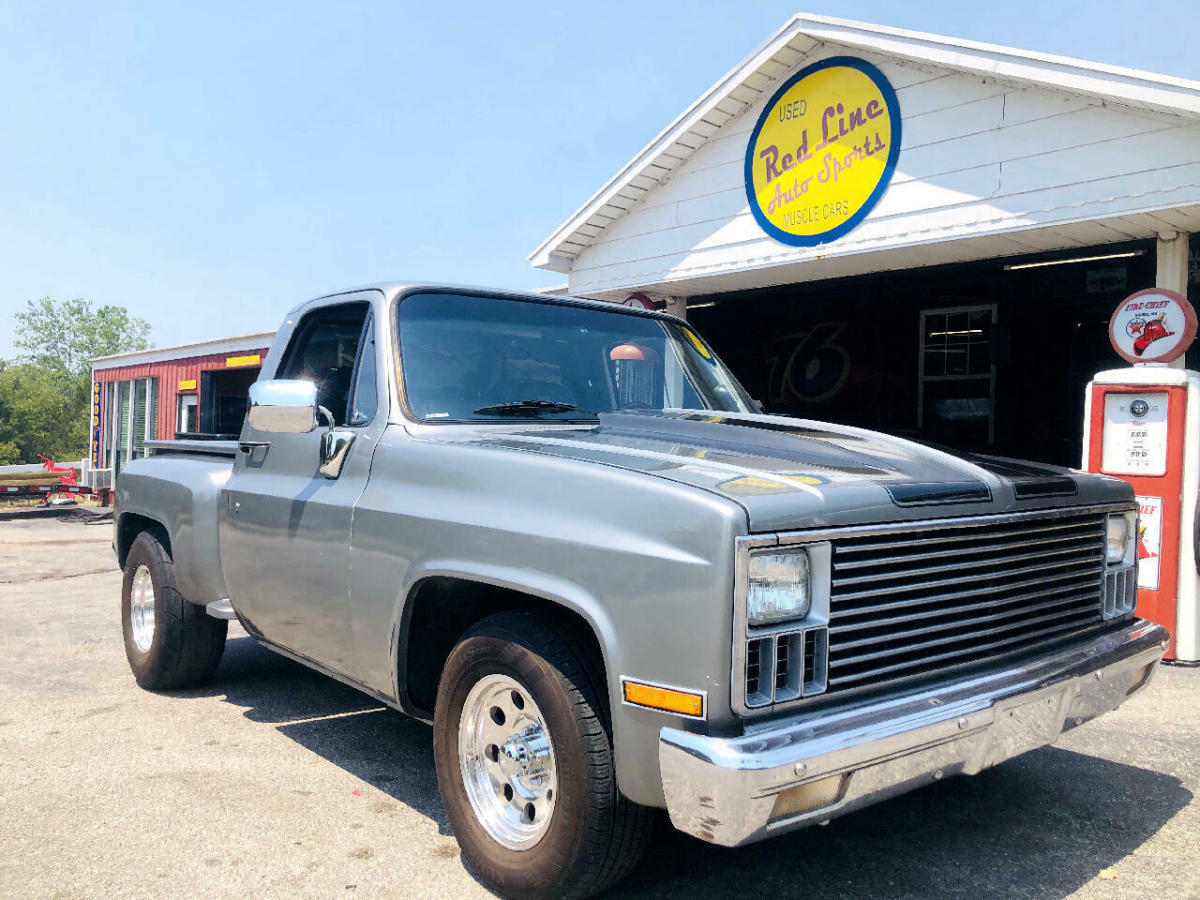 1982 Silver Chevrolet C-10 Pickup Truck