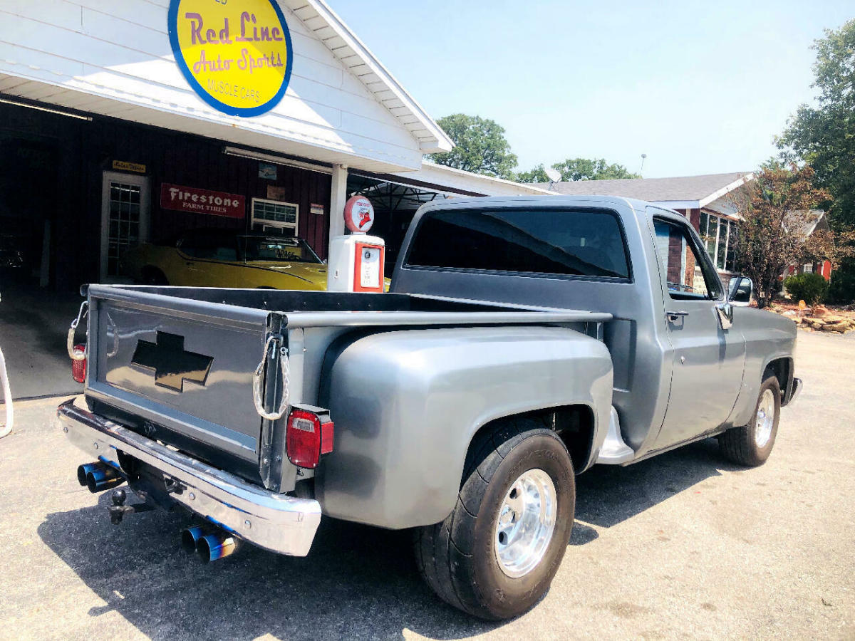 1982 Silver Chevrolet C-10 Pickup Truck