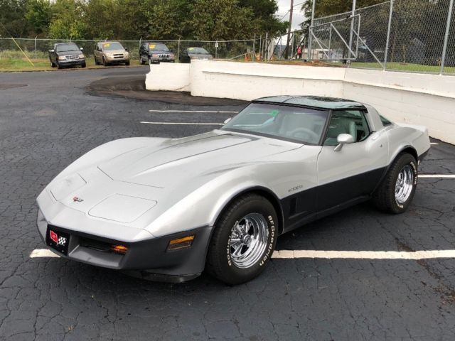 1982 Silver Chevrolet Corvette Coupe