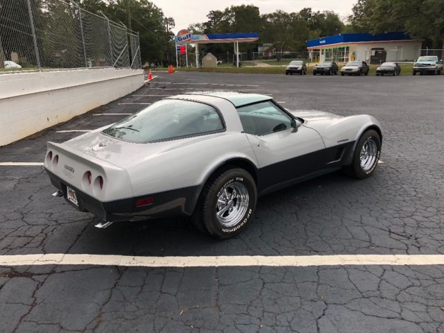 1982 Silver Chevrolet Corvette Coupe