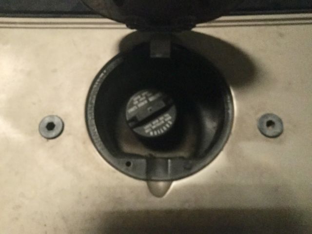 1982 CORVETTE BEIGE Chevrolet Corvette Coupe