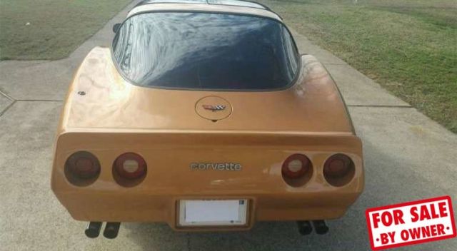 1982 Gold Chevrolet Corvette Coupe