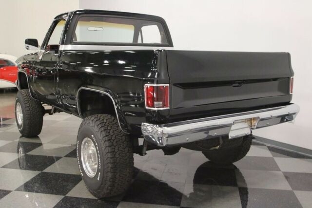1982 Black Chevrolet K-10 --