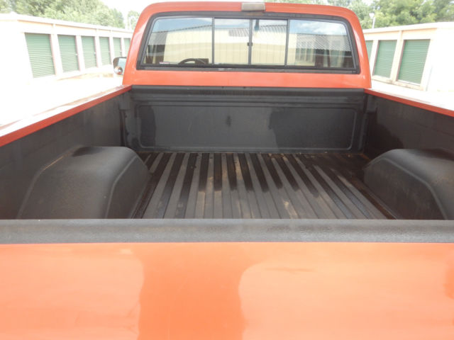 1982 White Chevrolet Silverado 1500