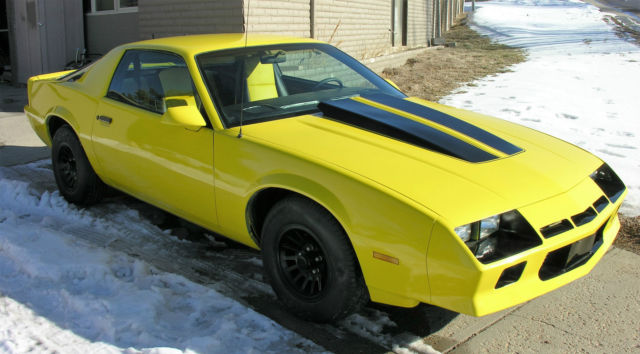 1982 Blue Chevrolet Camaro 2dr