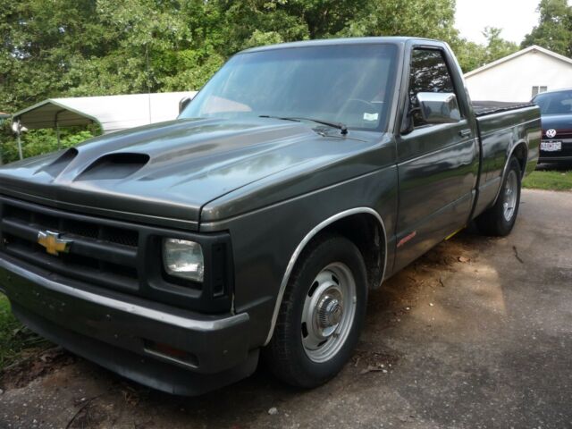 1982 Gray Chevrolet S-10 short bed
