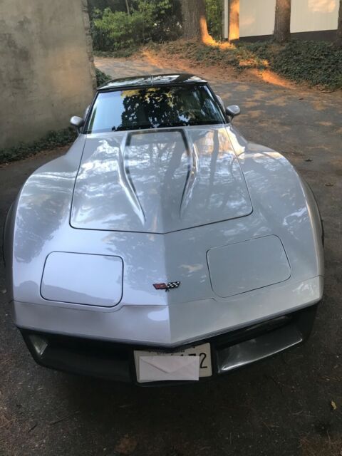 1982 Gray Chevrolet Corvette Coupe