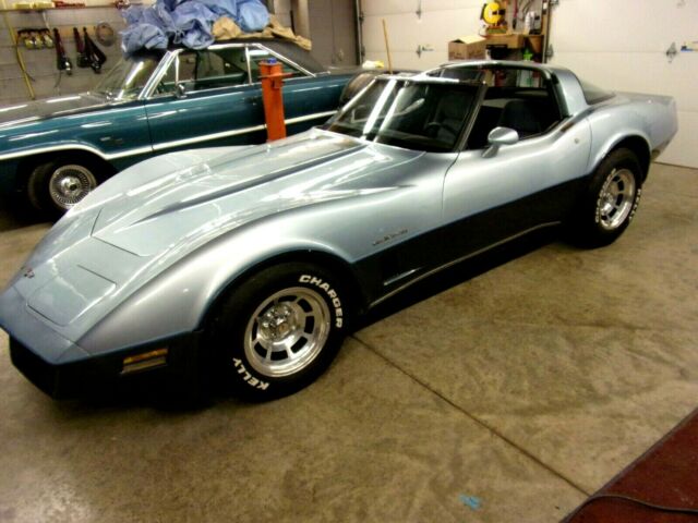 1982 Blue Chevrolet Corvette Coupe