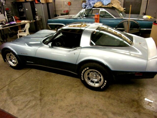 1982 Blue Chevrolet Corvette Coupe