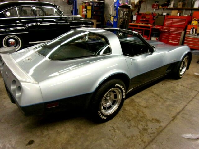 1982 Blue Chevrolet Corvette Coupe