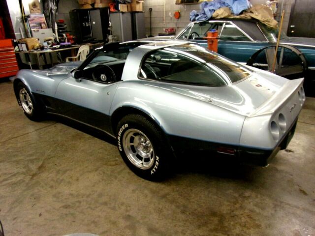 1982 Blue Chevrolet Corvette Coupe