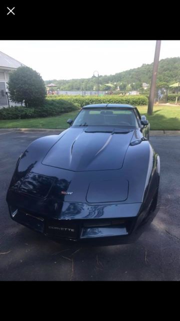 1982 Midnight Blue Chevrolet Corvette Coupe
