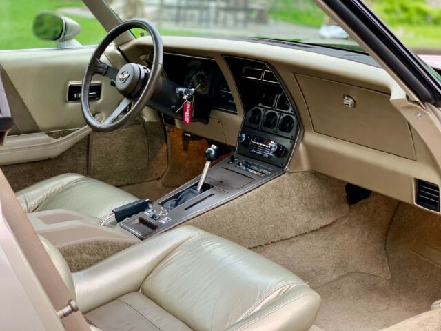 1982 Beige Chevrolet Corvette Hatchback