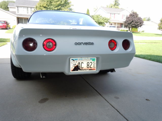 1982 White Chevrolet Corvette