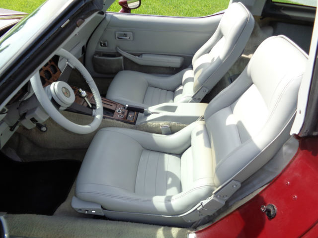 1982 Burgundy Chevrolet Corvette Coupe