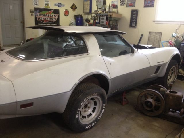 1982 White Chevrolet Corvette